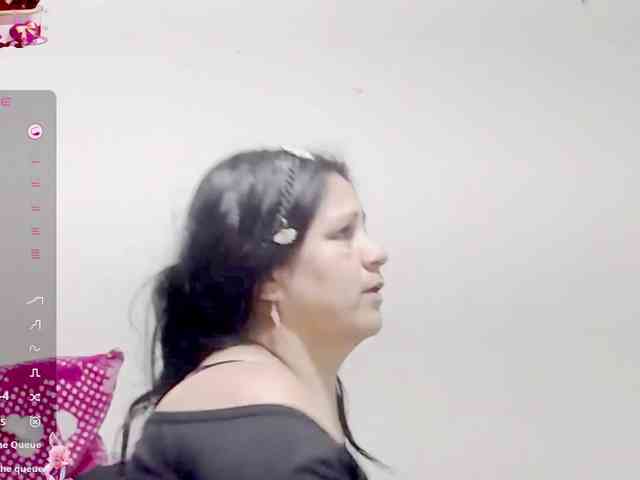sexyjhoan81 webcam