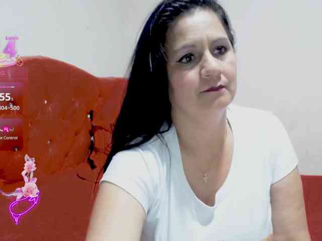 sexyjhoan81 webcam