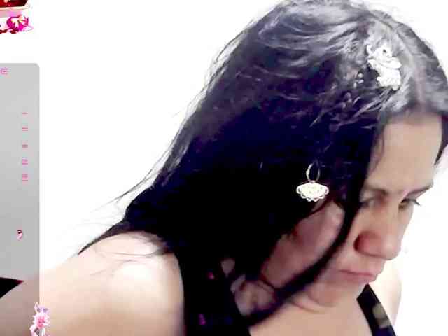 sexyjhoan81 webcam