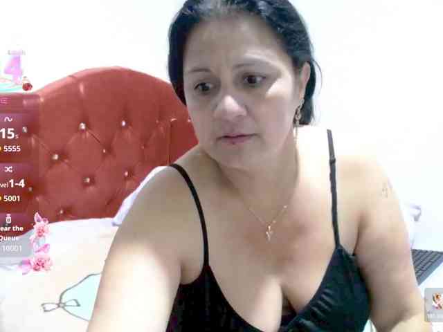 sexyjhoan81 webcam