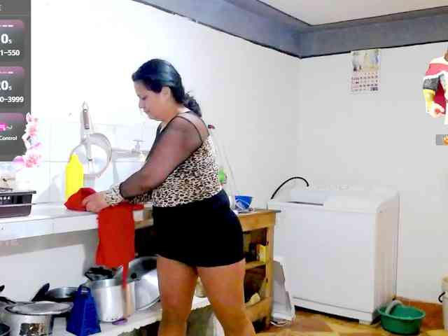 sexyjhoan81 webcam