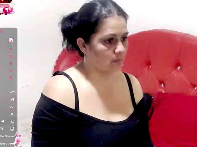 sexyjhoan81 webcam