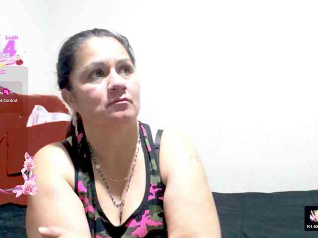 sexyjhoan81 webcam