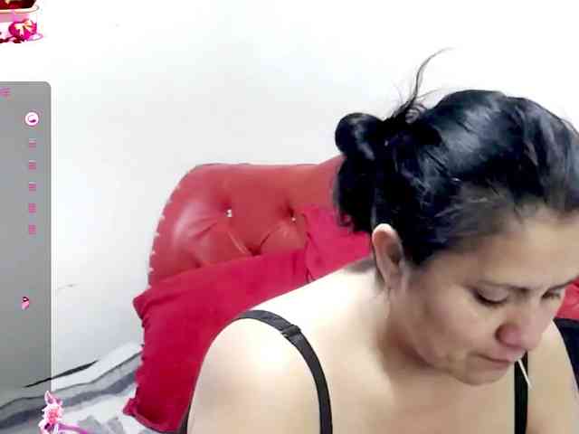 sexyjhoan81 webcam