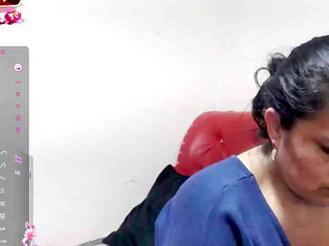sexyjhoan81 webcam
