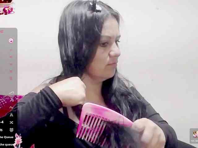 sexyjhoan81 webcam