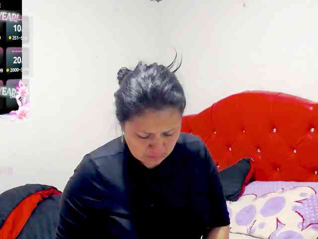 sexyjhoan81 webcam
