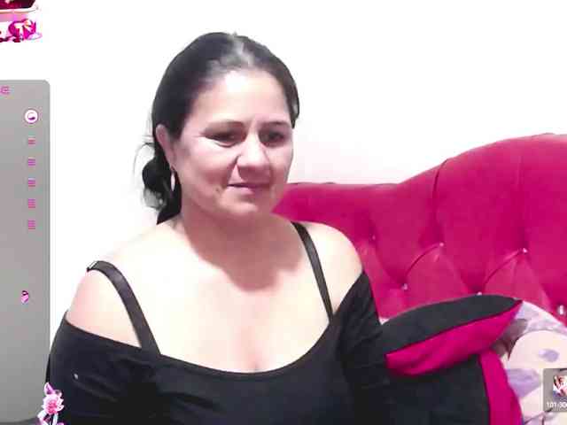 sexyjhoan81 webcam