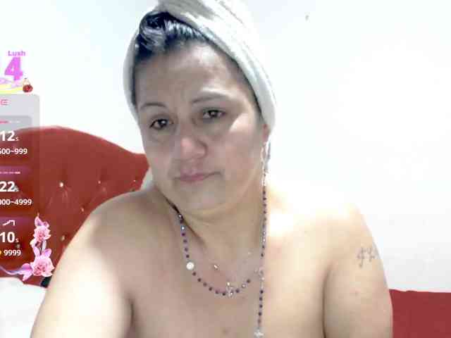 sexyjhoan81 webcam