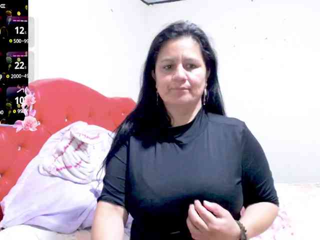 sexyjhoan81 webcam