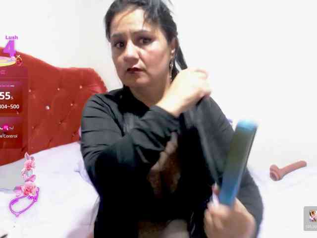 sexyjhoan81 webcam