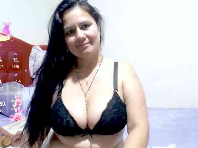 sexyjhoan81 webcam