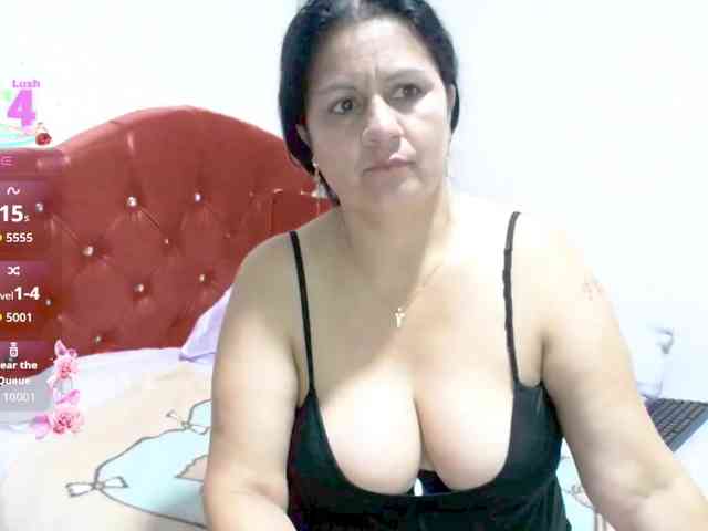 sexyjhoan81 webcam