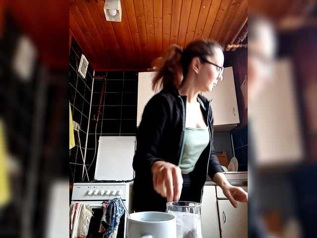 TessBertie's BongaCams show and profile