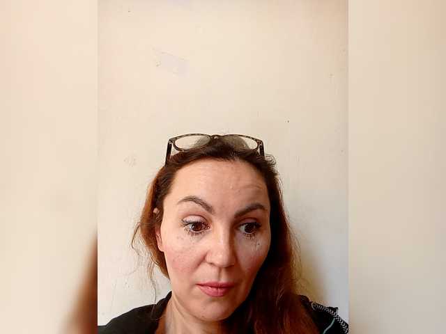 TessBertie's BongaCams show and profile