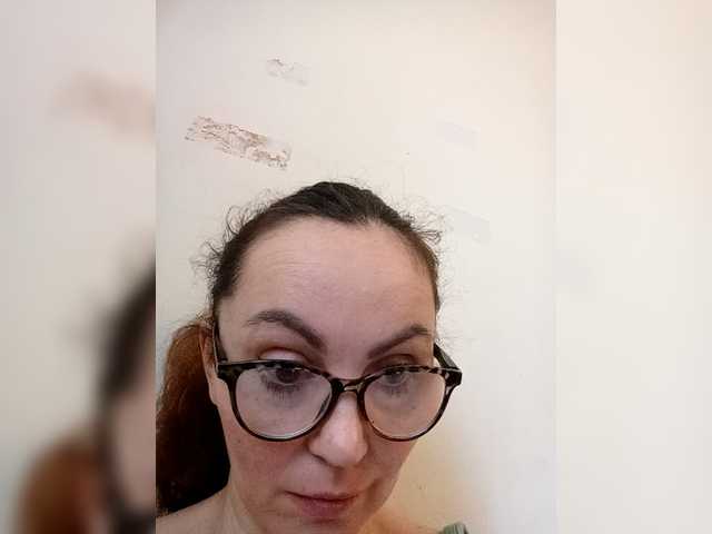 TessBertie's BongaCams show and profile