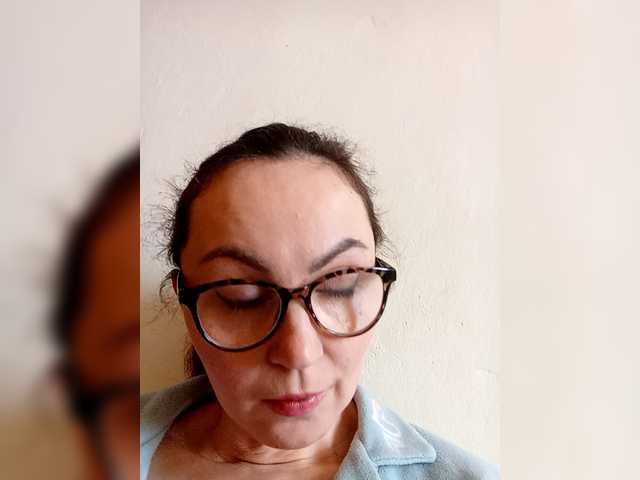 TessBertie's BongaCams show and profile