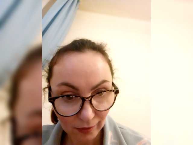 TessBertie's BongaCams show and profile