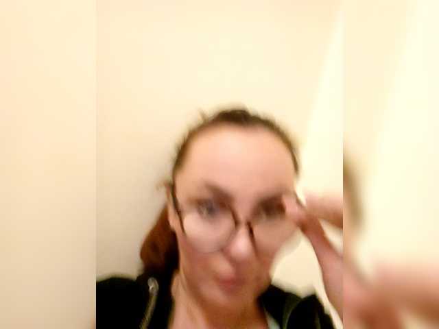 TessBertie's BongaCams show and profile