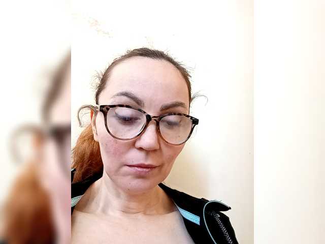 TessBertie's BongaCams show and profile