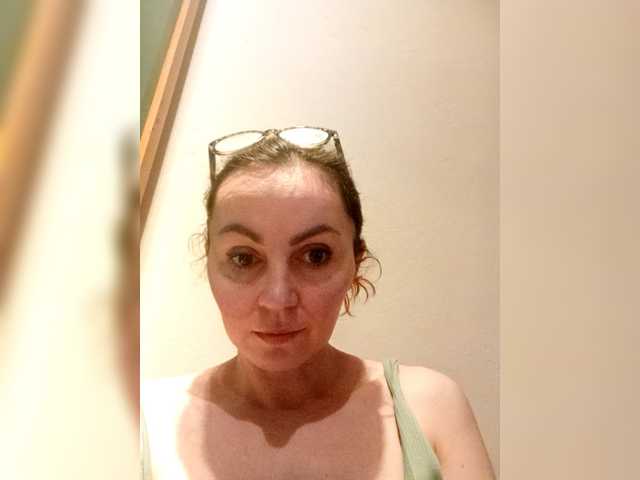 TessBertie's BongaCams show and profile