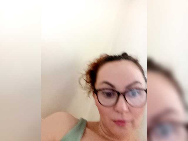 TessBertie's BongaCams show and profile