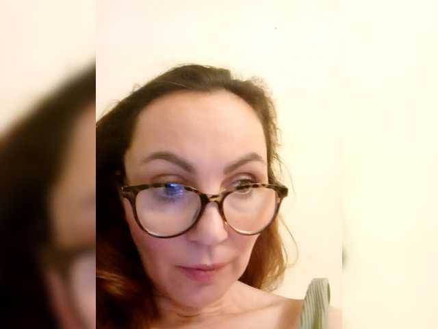 TessBertie's BongaCams show and profile