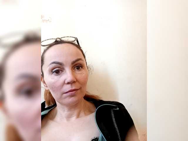 TessBertie's BongaCams show and profile