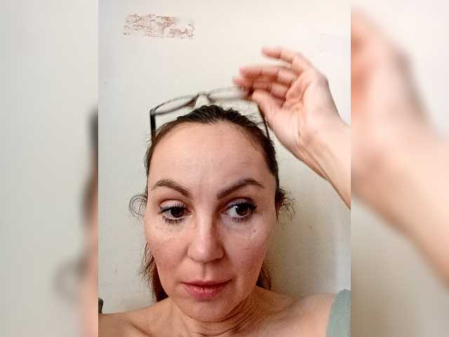 TessBertie's BongaCams show and profile