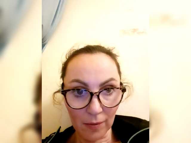 TessBertie's BongaCams show and profile