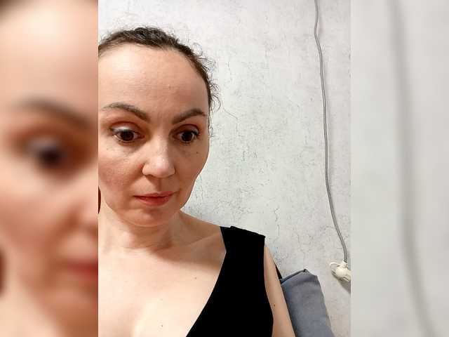 TessBertie's BongaCams show and profile