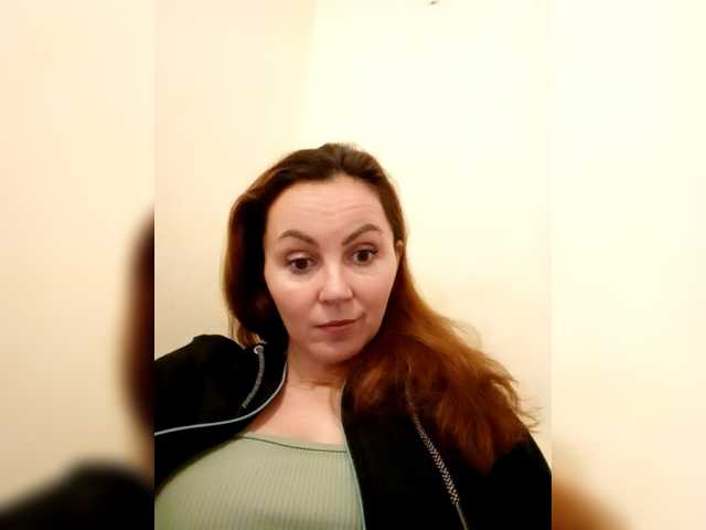 TessBertie's BongaCams show and profile