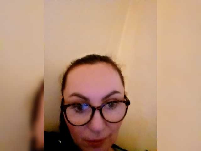 TessBertie's BongaCams show and profile