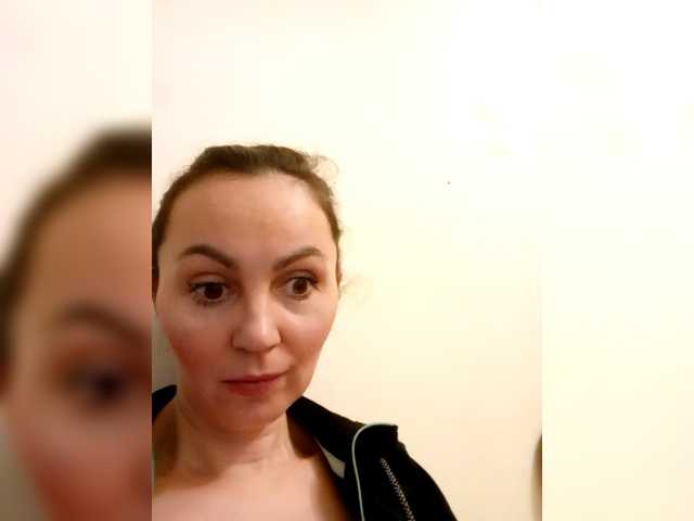 TessBertie's BongaCams show and profile