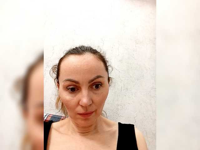 TessBertie's BongaCams show and profile