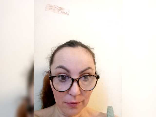 TessBertie's BongaCams show and profile
