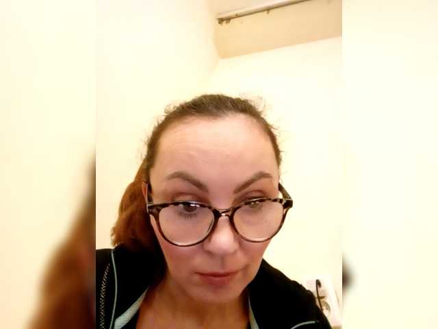 TessBertie's BongaCams show and profile