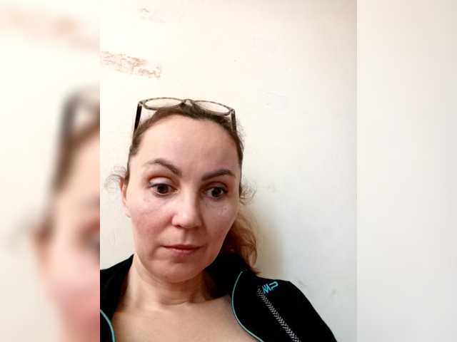 TessBertie's BongaCams show and profile