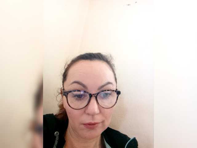 TessBertie's BongaCams show and profile