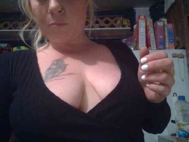 TheGirlfromtheinternet webcam