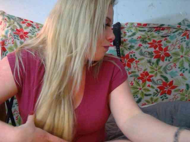 TheGirlfromtheinternet