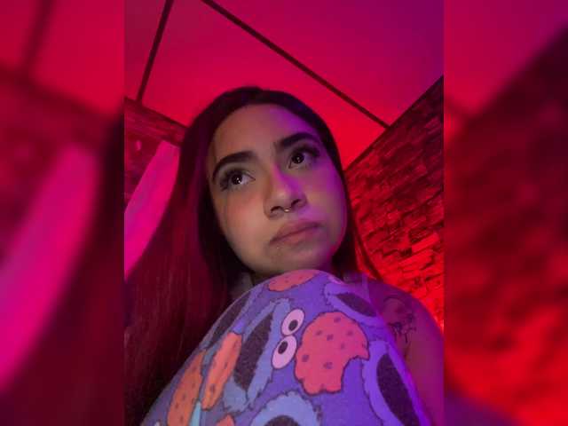 coralwells's BongaCams show and profile