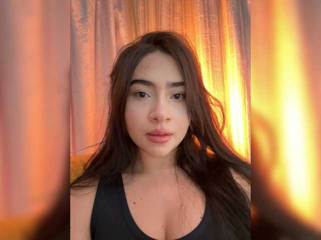 coralwells's BongaCams show and profile