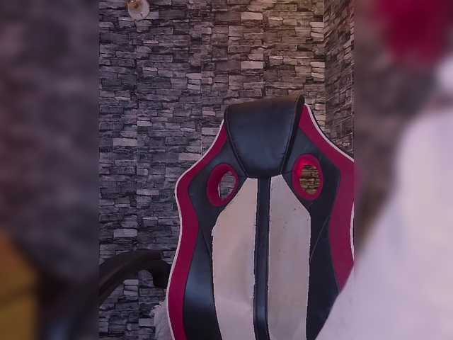 coralwells's BongaCams show and profile