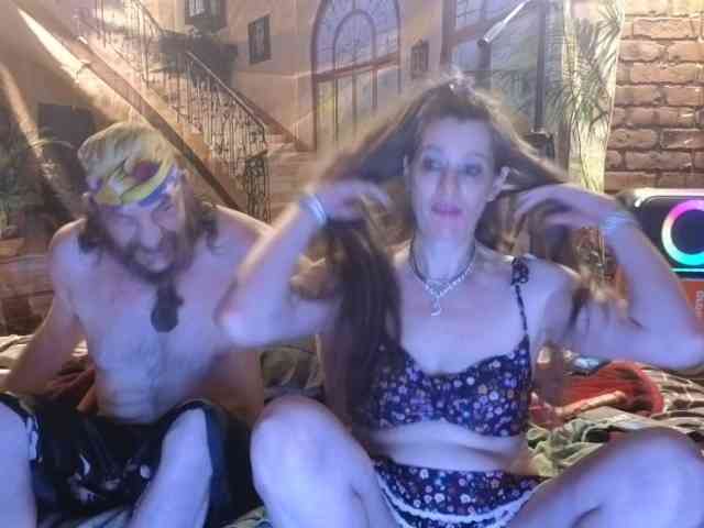 HusbandAndWife webcam