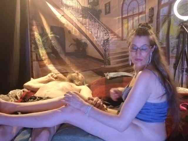 HusbandAndWife webcam