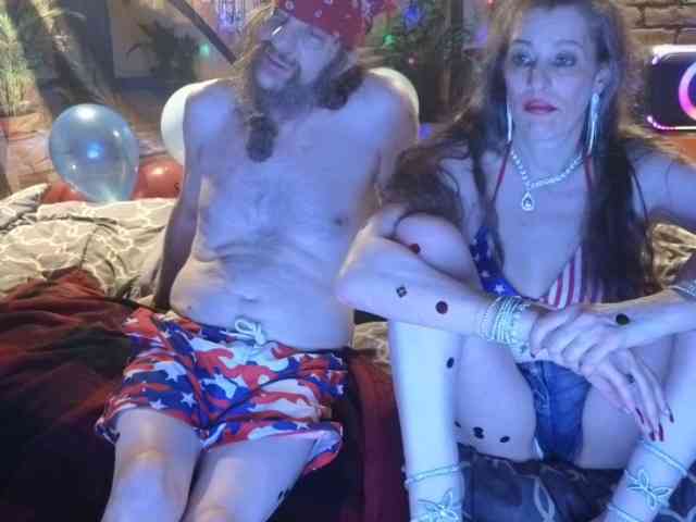 HusbandAndWife webcam