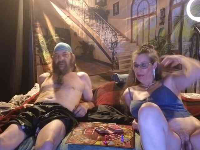 HusbandAndWife webcam
