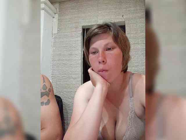 Dmeesk Live Webcam on BongaCams