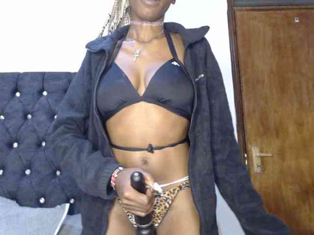 Blaq-betty webcam